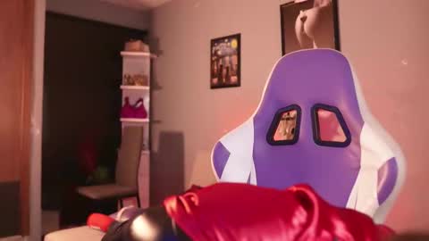 HANNA  online show from October 10, 11:26 pm