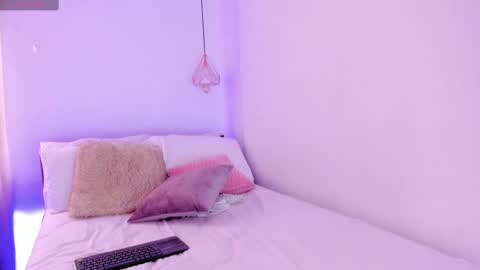 Snapshot of hanna_cupper chatting on September 11, 2:17 pm Hanna online show from September 11, 2:17 pm