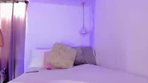 Snapshot of hanna_cupper chatting on September 18, 4:20 pm Hanna online show from September 18, 4:20 pm