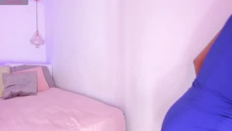 Snapshot of hanna_cupper chatting on October 1, 10:54 am Hanna online show from October 1, 10:54 am