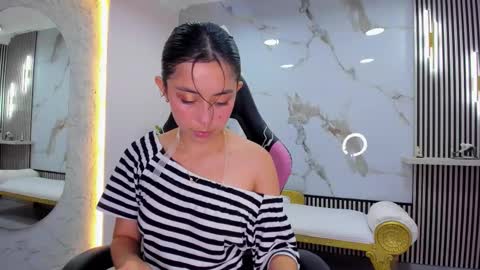 Hanna online show from November 11, 6:30 pm