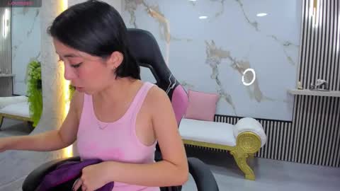 Hanna online show from November 17, 6:24 pm