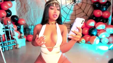  im Hanna online show from October 31, 2:07 pm