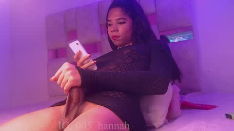 H A N A FOXX online show from April 15, 7:26 am