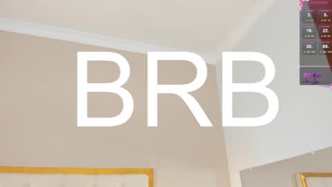 Snapshot of hanna_kiim chatting on February 26, 4:03 pm online show from February 26, 4:03 pm