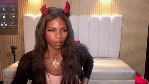 hanna_lamber online show from February 3, 10:53 am