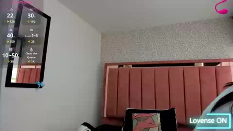  H A N N A  online show from March 11, 7:42 pm