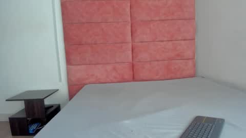 Hanna lens online show from October 29, 7:37 pm