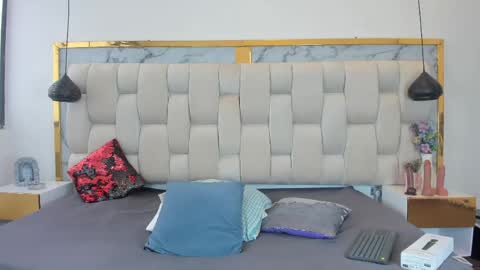 Hanna lens online show from June 4, 8:48 pm