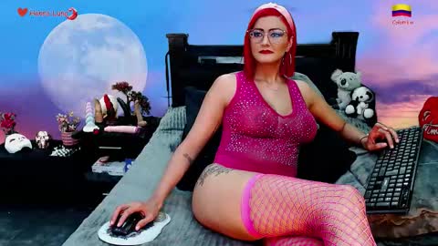 Hanna online show from November 23, 7:30 am