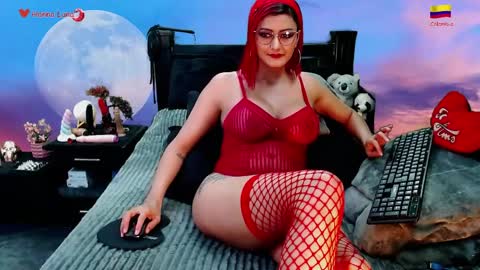 Snapshot of hanna_luna chatting on April 11, 9:35 am Hanna online show from April 11, 9:35 am