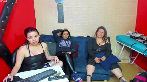 Hanna online show from November 15, 3:15 am