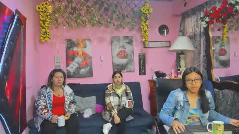 Hanna online show from April 15, 12:12 pm