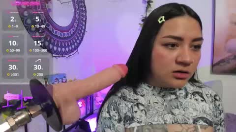 Snapshot of hanna_moore10 chatting on December 16, 7:41 pm Hanna online show from December 16, 7:41 pm