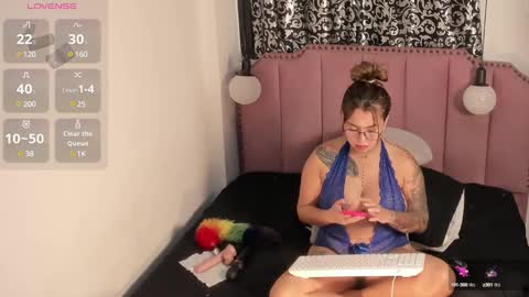 Hanna online show from December 4, 3:10 pm