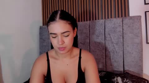 Snapshot of hanna_risso chatting on December 16, 5:54 pm HANNA online show from December 16, 5:54 pm