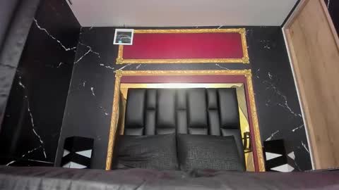 EVA online show from December 21, 5:36 am