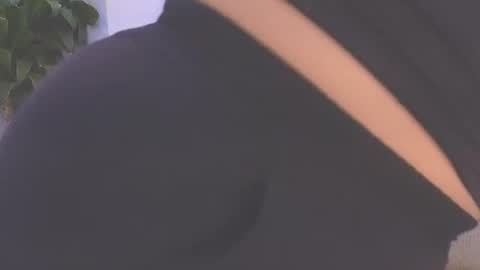 Snapshot of hanna_squirt_1 chatting on July 22, 10:40 am HANNA SOFIA online show from July 22, 10:40 am