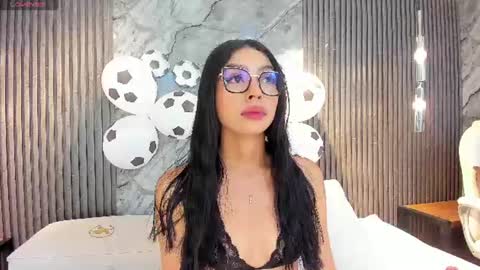 Snapshot of hanna_stell chatting on July 1, 11:56 am Hanna S online show from July 1, 11:56 am