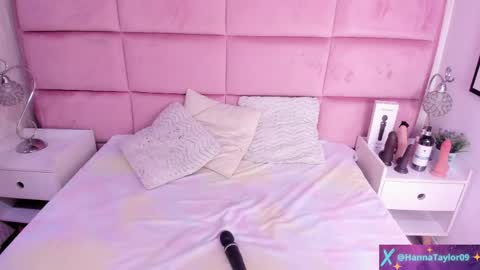  Hanna  online show from April 12, 3:44 am