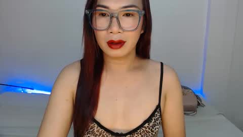 Hannah online show from September 29, 12:32 pm