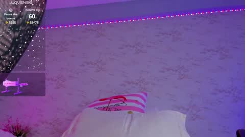 HannaB  online show from December 29, 5:44 pm