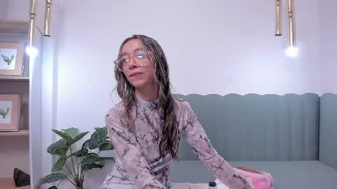Snapshot of hannacarttier_ chatting on July 5, 12:23 pm Hanna Carttier online show from July 5, 12:23 pm