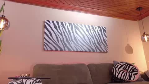 Snapshot of hannah_borbon_ chatting on September 28, 5:40 pm Hannah  online show from September 28, 5:40 pm