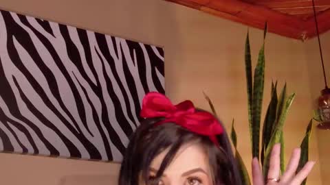 Snapshot of hannah_borbon_ chatting on October 1, 8:48 pm Hannah  online show from October 1, 8:48 pm