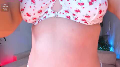 Hannah online show from November 7, 3:06 am