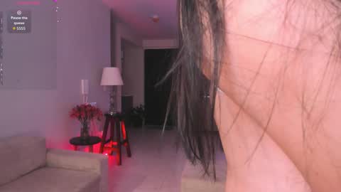 Hannah online show from November 14, 2:10 am