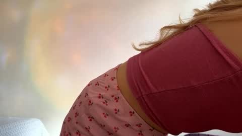 Snapshot of hannah_levis_ chatting on February 19, 8:10 am hannah levis online show from February 19, 8:10 am