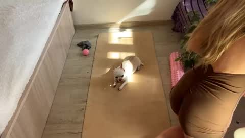 Snapshot of hannah_levis_ chatting on March 13, 7:59 am hannah levis online show from March 13, 7:59 am