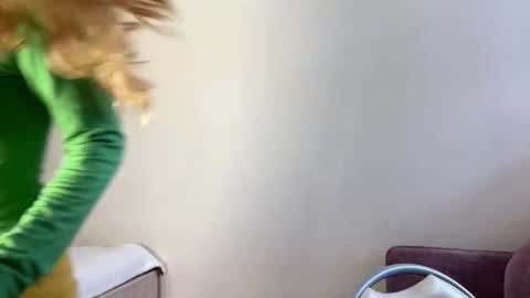 Snapshot of hannah_levis_ chatting on March 16, 8:07 am hannah levis online show from March 16, 8:07 am