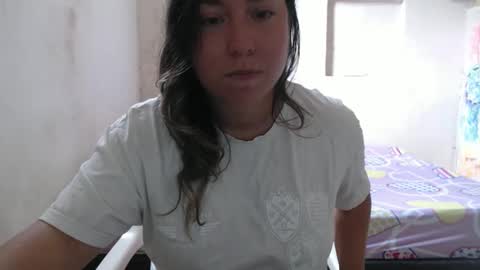 Snapshot of hannahevans2 chatting on April 27, 4:16 pm hannahevans2 online show from April 27, 4:16 pm