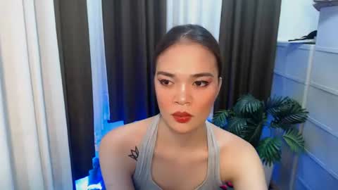 HANNAH online show from June 12, 8:57 am