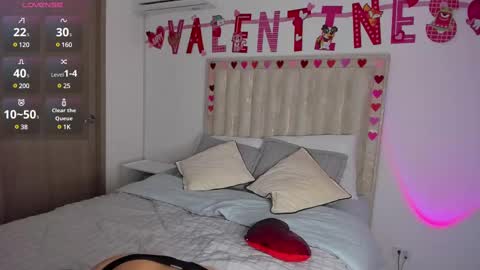 Snapshot of hannahgreenn chatting on February 11, 1:41 am HANNAH GREENN - follow me online show from February 11, 1:41 am