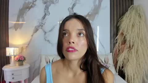 Hannahill69 online show from March 11, 5:02 am