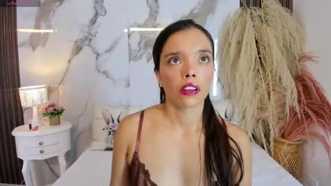 Hannahill69 online show from June 9, 5:08 am