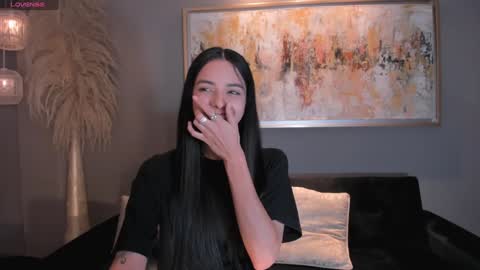 Snapshot of hannahjamesx chatting on December 15, 4:26 pm HANNAH J online show from December 15, 4:26 pm