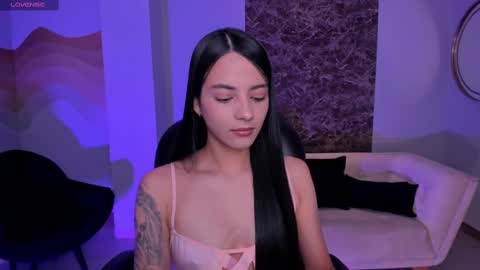 Snapshot of hannahjamesx chatting on February 26, 6:54 pm HANNAH J online show from February 26, 6:54 pm