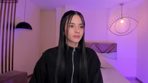 Snapshot of hannahjamesx chatting on September 13, 6:29 pm HANNAH J online show from September 13, 6:29 pm