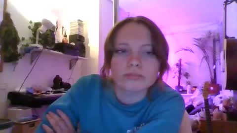 Hannah online show from March 17, 9:51 pm