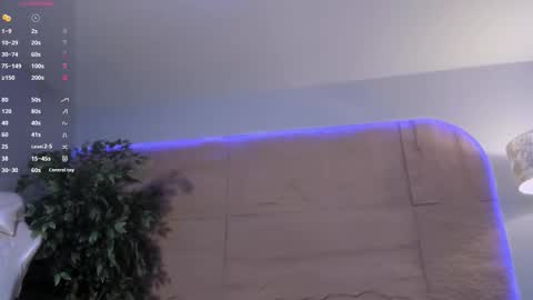 hannahmonttgomery  Help me reach 100 Hands up online show from March 25, 4:13 pm