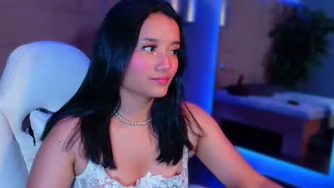Snapshot of hannahmonttgomery chatting on July 22, 5:16 pm hannahmonttgomery Help me reach 100 Hands up online show from July 22, 5:16 pm
