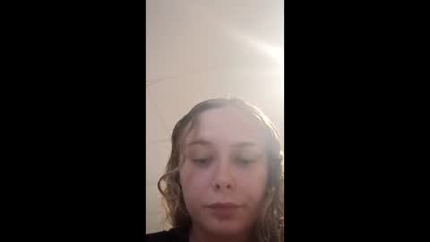 Snapshot of hannahniccole2003 chatting on June 1, 7:37 pm hannahniccole2003 online show from June 1, 7:37 pm