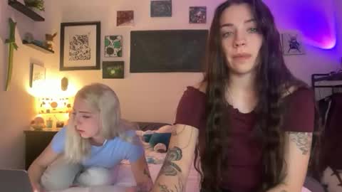 Hannah Taylor online show from February 19, 6:15 pm