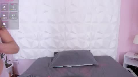 hannahtoons_ online show from October 12, 3:16 am