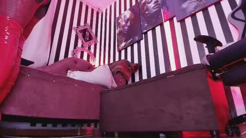 Snapshot of hannalicious4u chatting on November 5, 9:59 pm FOLLOW ME INTA MOONXMAFE online show from November 5, 9:59 pm