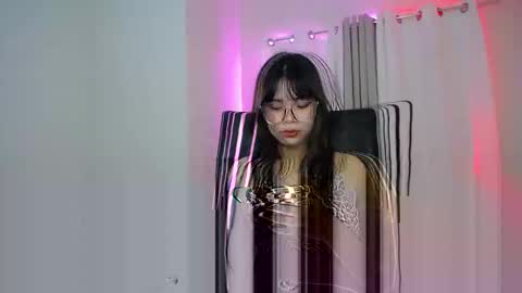 Snapshot of hannaqxx chatting on December 19, 2:13 pm hannah online show from December 19, 2:13 pm